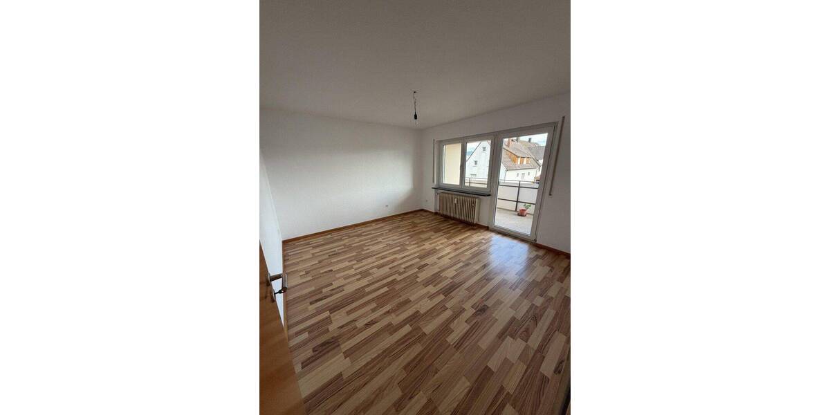 Etagenwohnung Hohberg-Niederschopfheim Niederschopfheim - 3 Zimmer, 87 m&sup2;, 870&euro; | Angebot:26825605