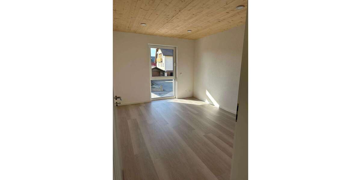 Etagenwohnung Neuried - 3 Zimmer, 92 m&sup2;, 365.000&euro; | Angebot:25995061