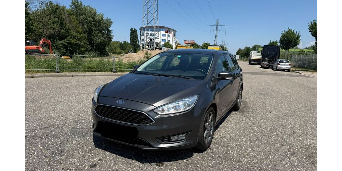 Ford Focus 244.000 km 4.699 &euro; lahr 77933