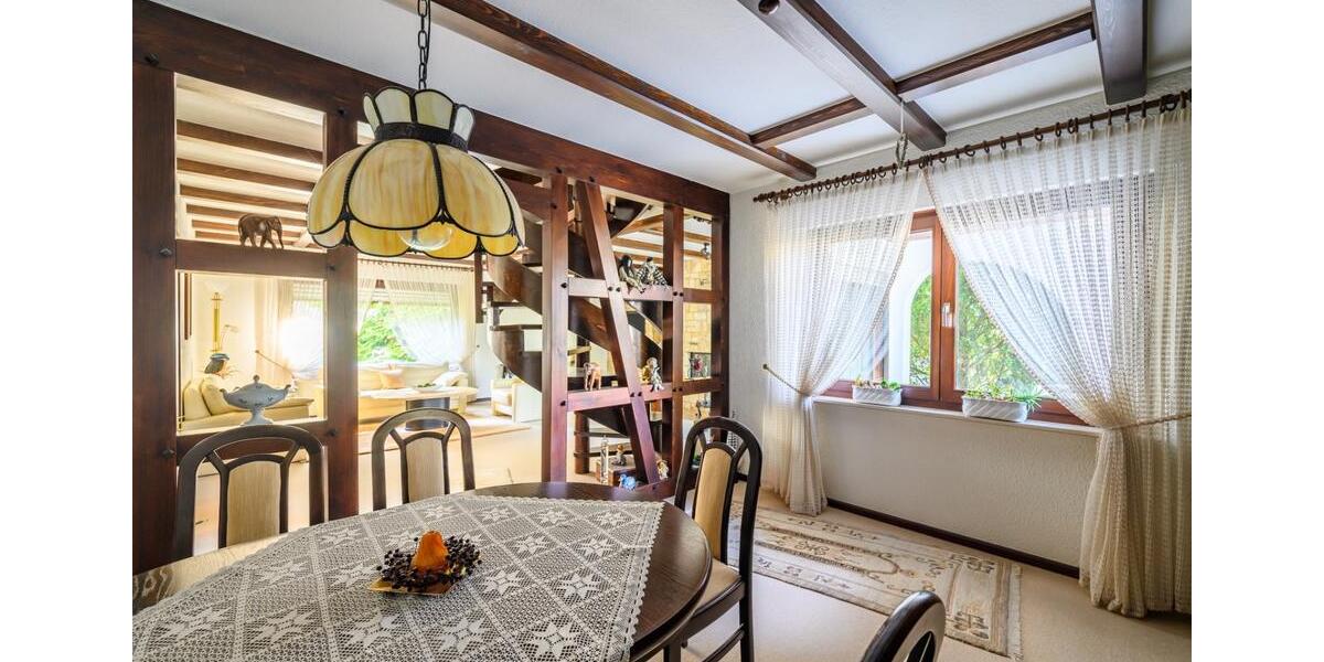 Einfamilienhaus Offenburg Rammersweier - 8 Zimmer, 289 m&sup2;, 839.000&euro; | Angebot:25350991