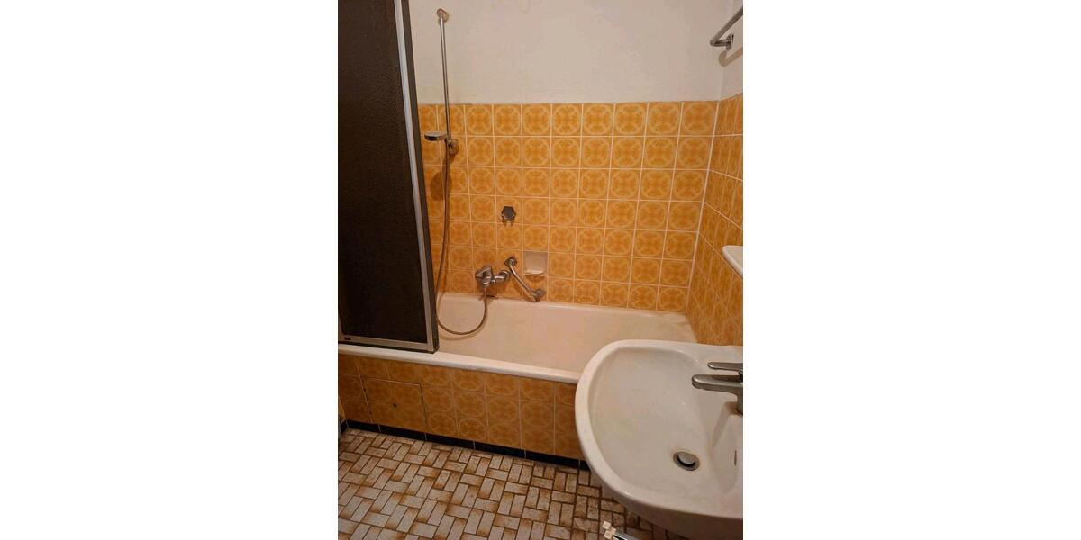 Etagenwohnung Achern - 3 Zimmer, 78 m&sup2;, 990&euro; | Angebot:25942176