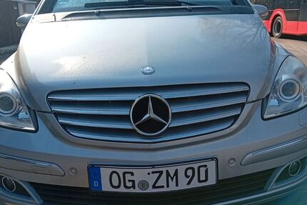 Mercedes-Benz 200 241.000 km 3.000 &euro; Kehl 77694