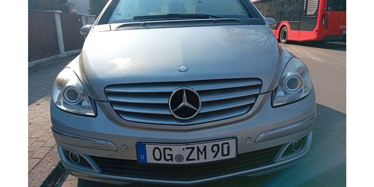 Mercedes-Benz 200 241.000 km 3.000 &euro; Kehl 77694