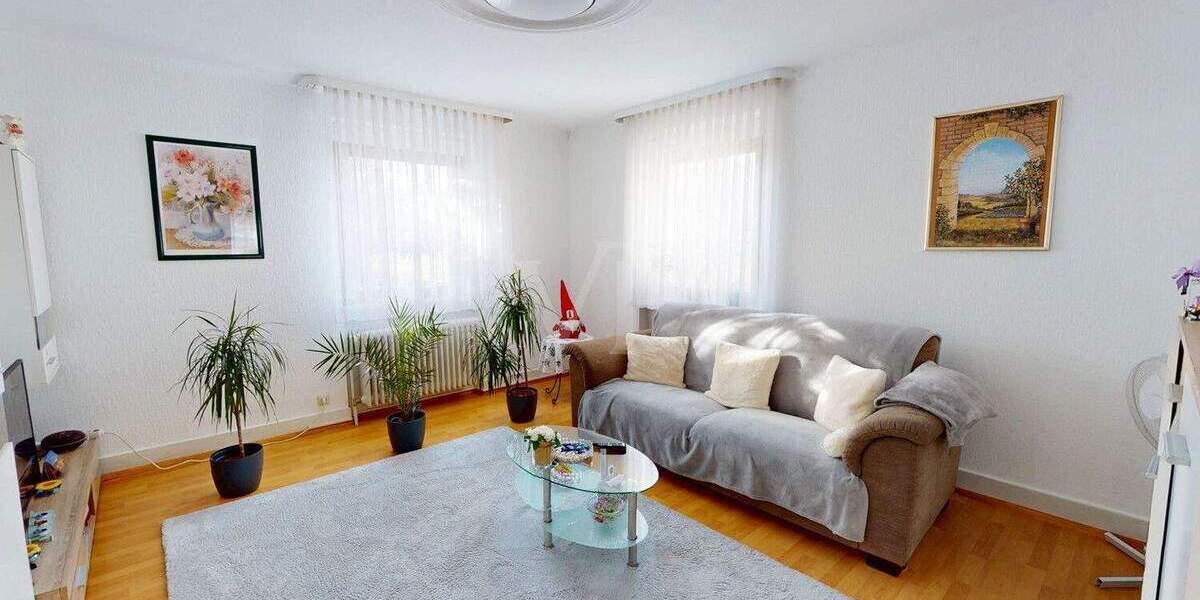 Mehrfamilienhaus, Wohnhaus Sasbach Ortsgebiet - 9 Zimmer, 180 m&sup2;, 420.000&euro; | Angebot:25729721