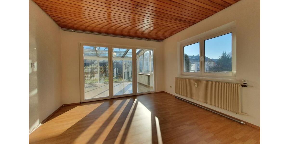 Erdgeschoßwohnung Lahr (Schwarzwald) - 2.5 Zimmer, 97 m&sup2;, 970&euro; | Angebot:26701923