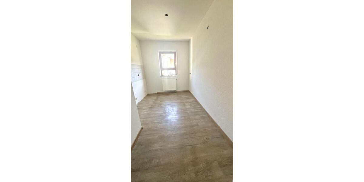 Etagenwohnung Friesenheim - 3 Zimmer, 100 m&sup2;, 900&euro; | Angebot:26013877