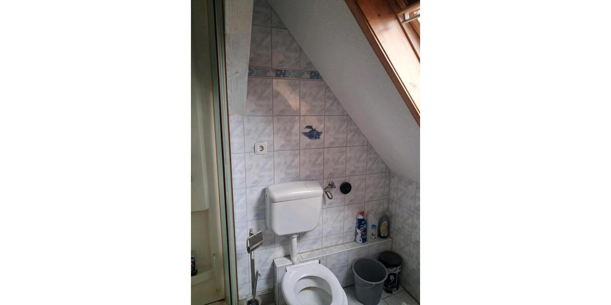 Dachgeschoßwohnung Friesenheim - 3.5 Zimmer, 95 m&sup2;, 950&euro; | Angebot:25626343