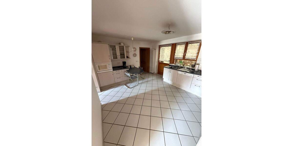 Einfamilienhaus Bühlertal - 8 Zimmer, 250 m&sup2;, 425.000&euro; | Angebot:25756402