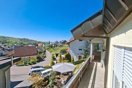 Wohnung Bühlertal - 3.5 Zimmer, 106 m&sup2;, 980&euro; | Angebot:26327786