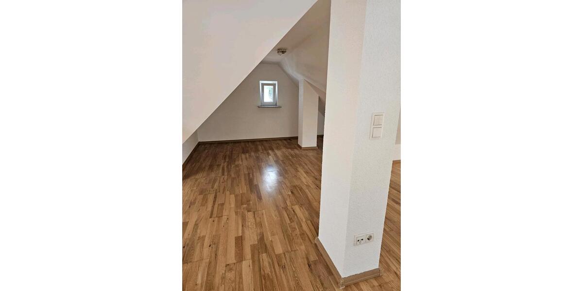 Einfamilienhaus Lahr (Schwarzwald) - 5 Zimmer, 180 m&sup2;, 2.150&euro; | Angebot:26587659
