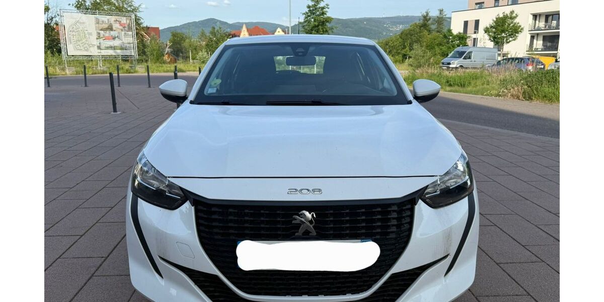 Peugeot 208 155.000 km 5.593 &euro; Rheinau 77866