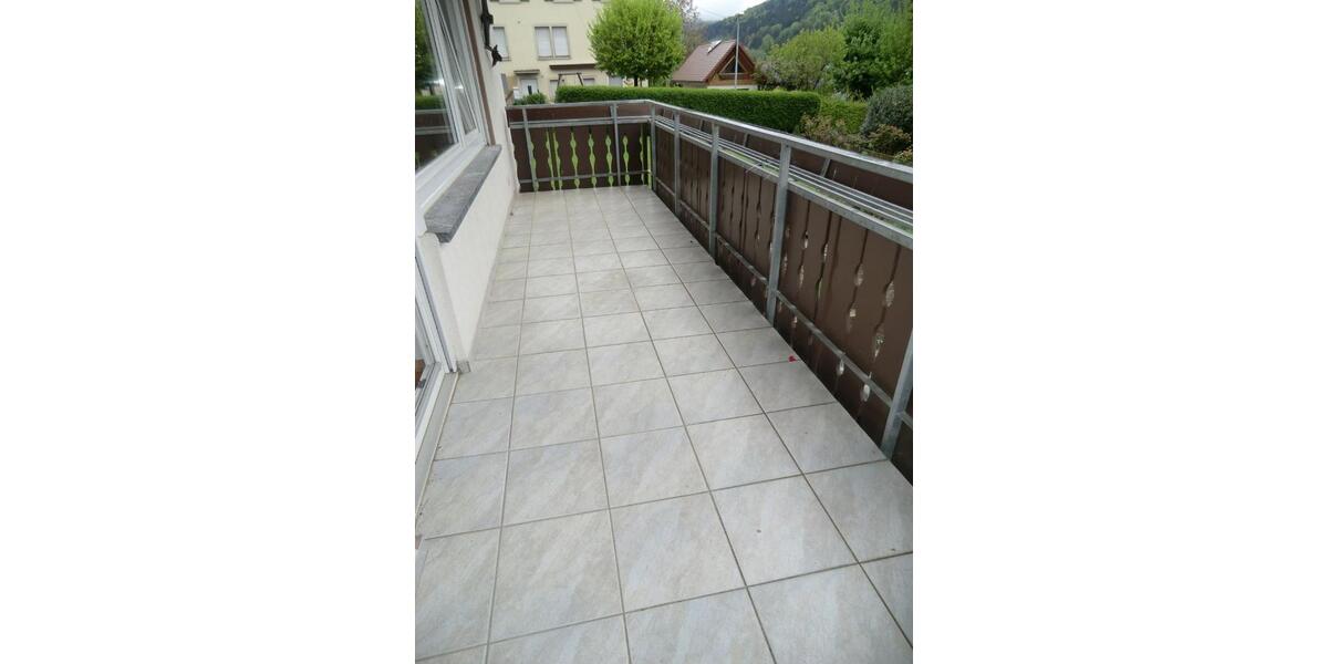 Etagenwohnung Friesenheim - 3 Zimmer, 100 m&sup2;, 900&euro; | Angebot:26013877