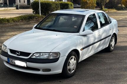 Opel Vectra 62.000 km 2.150 &euro; Willstätt 77731