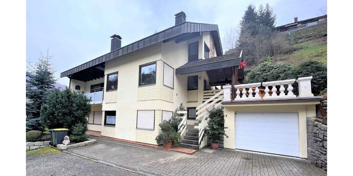 Einfamilienhaus Bühlertal - 10 Zimmer, 211 m&sup2;, 700.000&euro; | Angebot:16535800