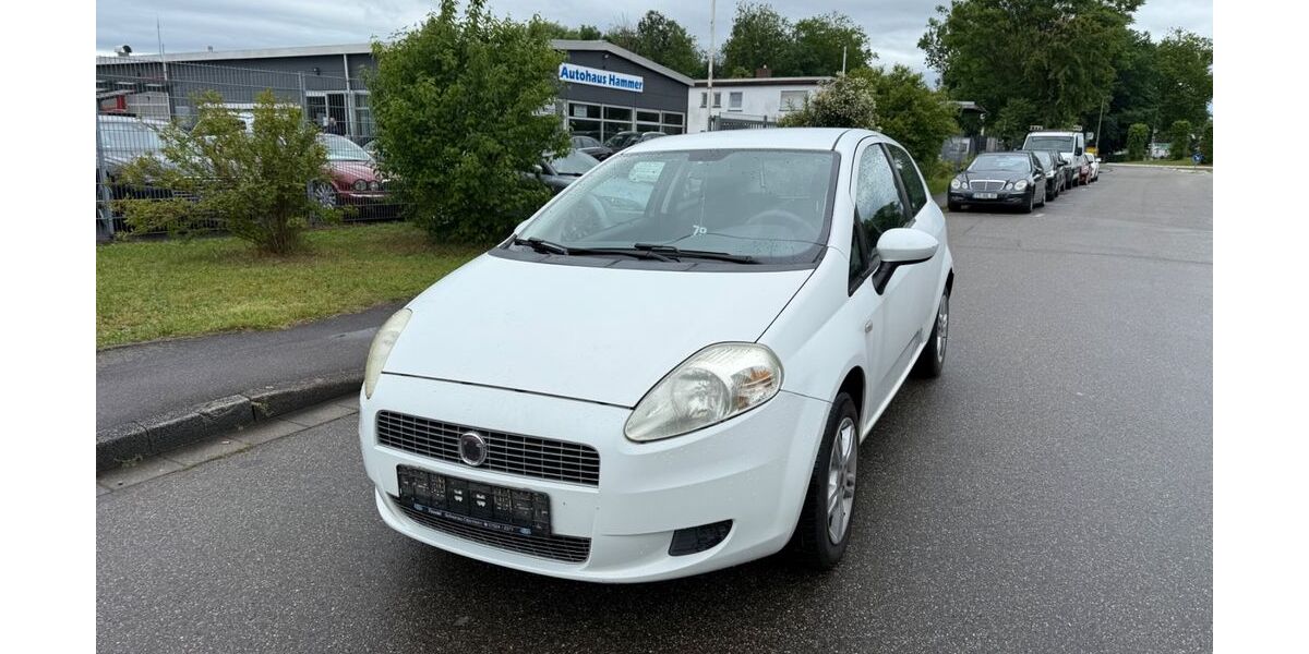 Fiat Grande Punto 152.000 km 1.699 &euro; lahr 77933