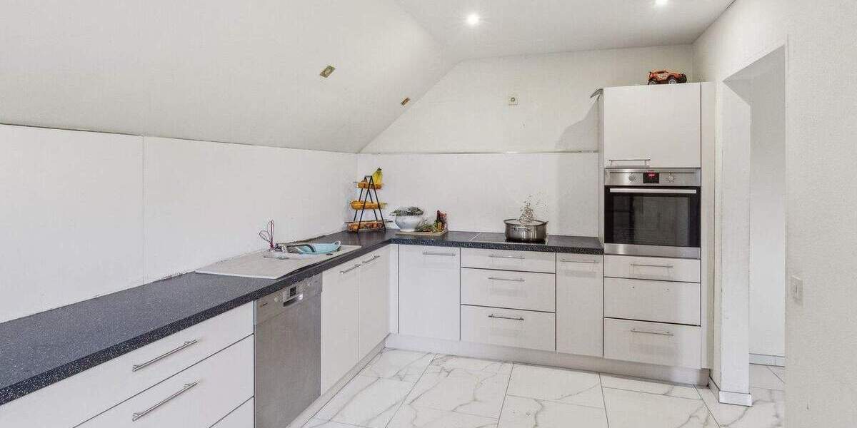 Etagenwohnung Kehl Goldscheuer - 6 Zimmer, 138 m&sup2;, 349.000&euro; | Angebot:25800585