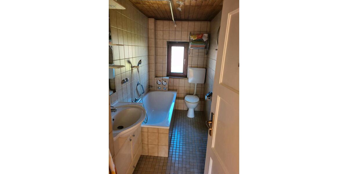 Etagenwohnung Hausach - 3 Zimmer, 65 m&sup2;, 845&euro; | Angebot:25917814