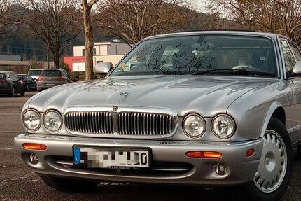 Jaguar XJ8 129.870 km 17.950 &euro; Offenburg 77654