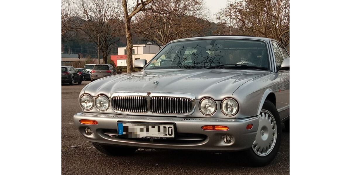 Jaguar XJ8 129.870 km 17.950 &euro; Offenburg 77654