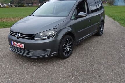VW Touran 139.729 km 3.300 &euro; Gengenbach 77723