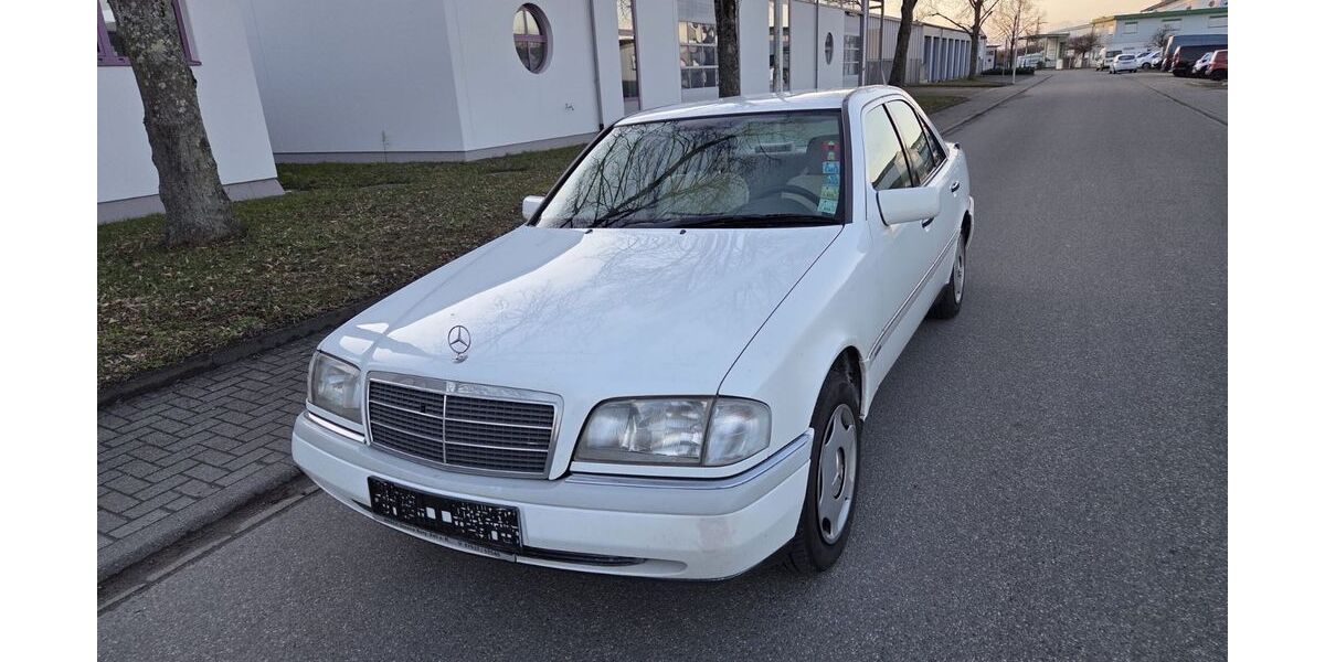 Mercedes-Benz C 180 300.000 km 2.199 &euro; Kippenheim 77971