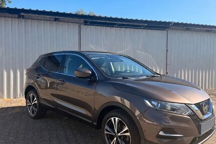 Nissan Qashqai 98.000 km 11.900 &euro; Offenburg 77652