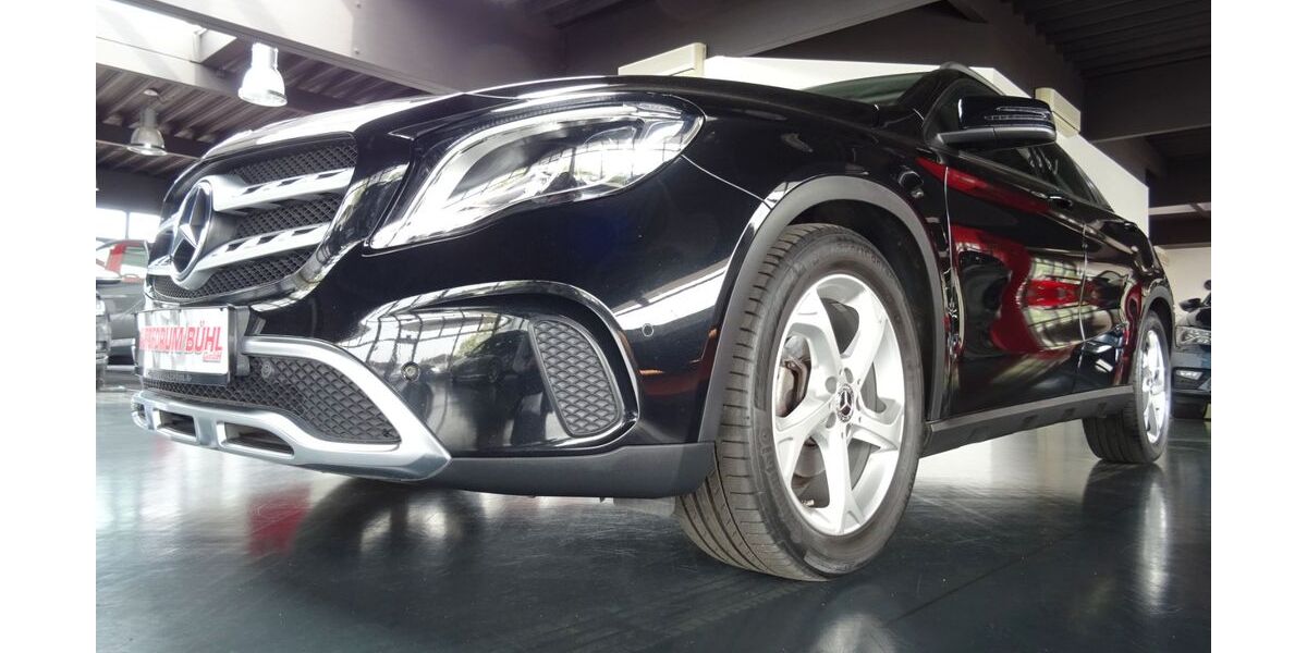 Mercedes-Benz GLA 200 101.930 km 21.100 &euro; Bühl 77815