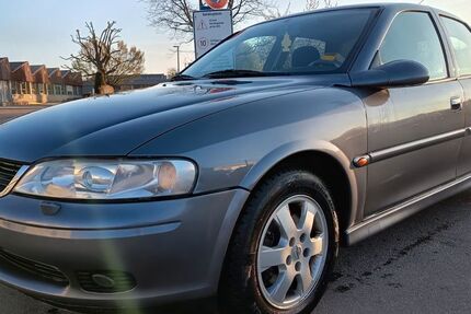 Opel Vectra 153.000 km 2.400 &euro; Lahr-Langenwinkel 77933