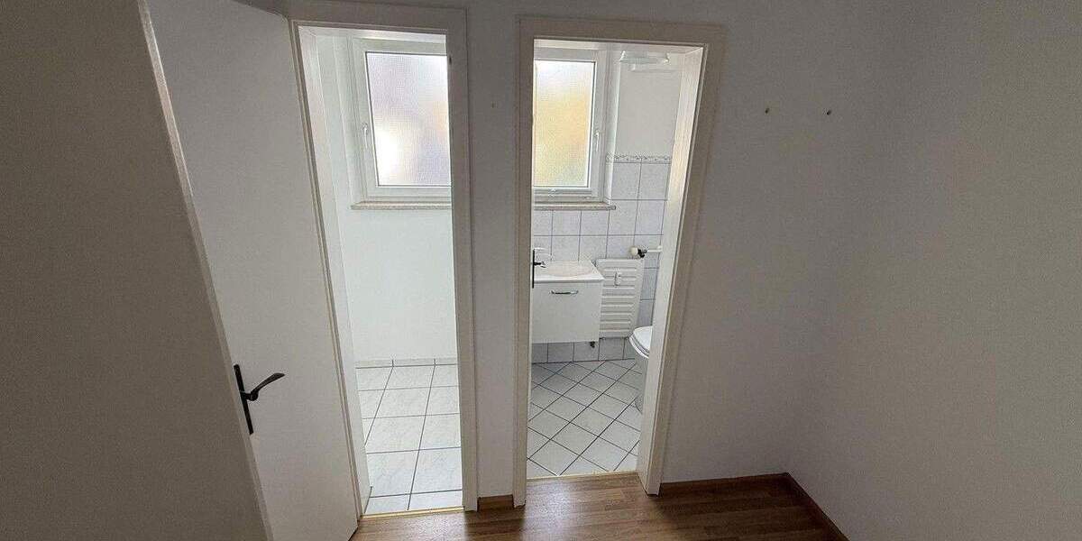 Etagenwohnung Offenburg Zell-Weierbach - 4 Zimmer, 117 m&sup2;, 399.000&euro; | Angebot:25756963