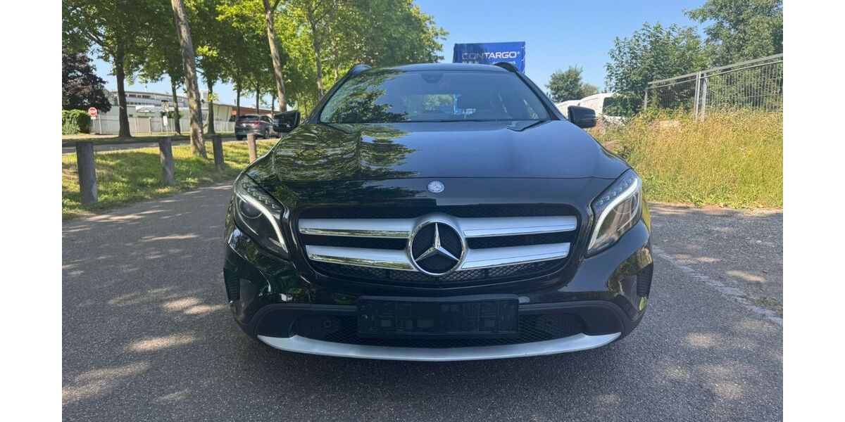 Mercedes-Benz GLA 200 164.000 km 14.999 &euro; Lahr 77933