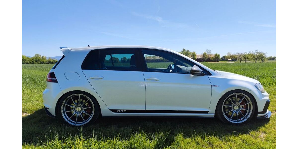 VW Golf 109.600 km 17.750 &euro; Willstätt 77731