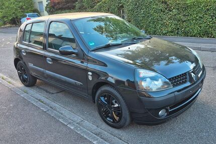 Renault Clio 114.128 km 1.999 &euro; kehl 77694