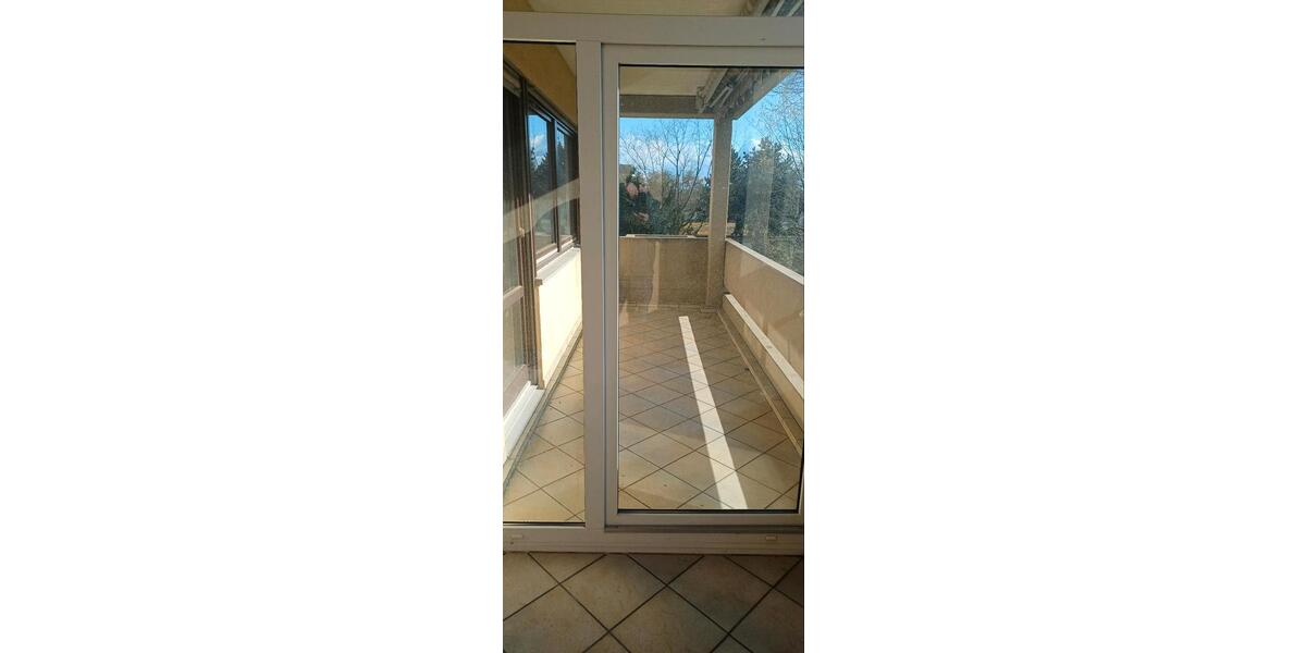 Etagenwohnung Kehl - 3 Zimmer, 107 m&sup2;, 1.380&euro; | Angebot:25966475