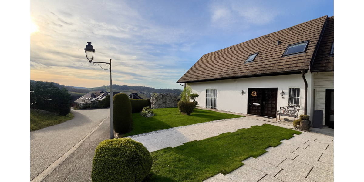 Einfamilienhaus Sasbachwalden - 7 Zimmer, 224 m&sup2;, 820.000&euro; | Angebot:25444253