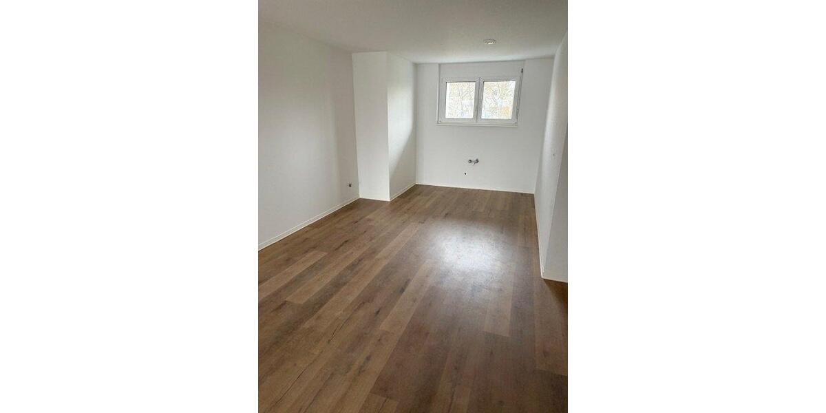 Erdgeschoßwohnung Kehl - 3 Zimmer, 98 m&sup2;, 990&euro; | Angebot:25961971