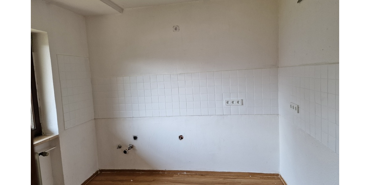 Geräumige 6 Zimmer Wohnung in einem kleinen Mehrfamilienhaus mit 3 Wohnungen in Zell am Harmersbach, - 5.5 oder mehr Zell a. H. | Angebot:23243543