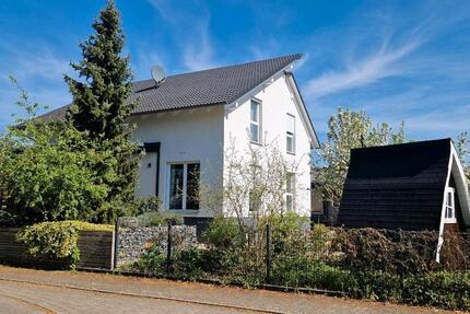 Haus Meißenheim - 7 Zimmer, 220 m&sup2;, 555.000&euro; | Angebot:26111676