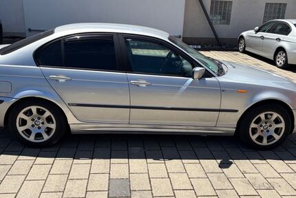 BMW 320 281.000 km 1.390 &euro; Neuried 77743