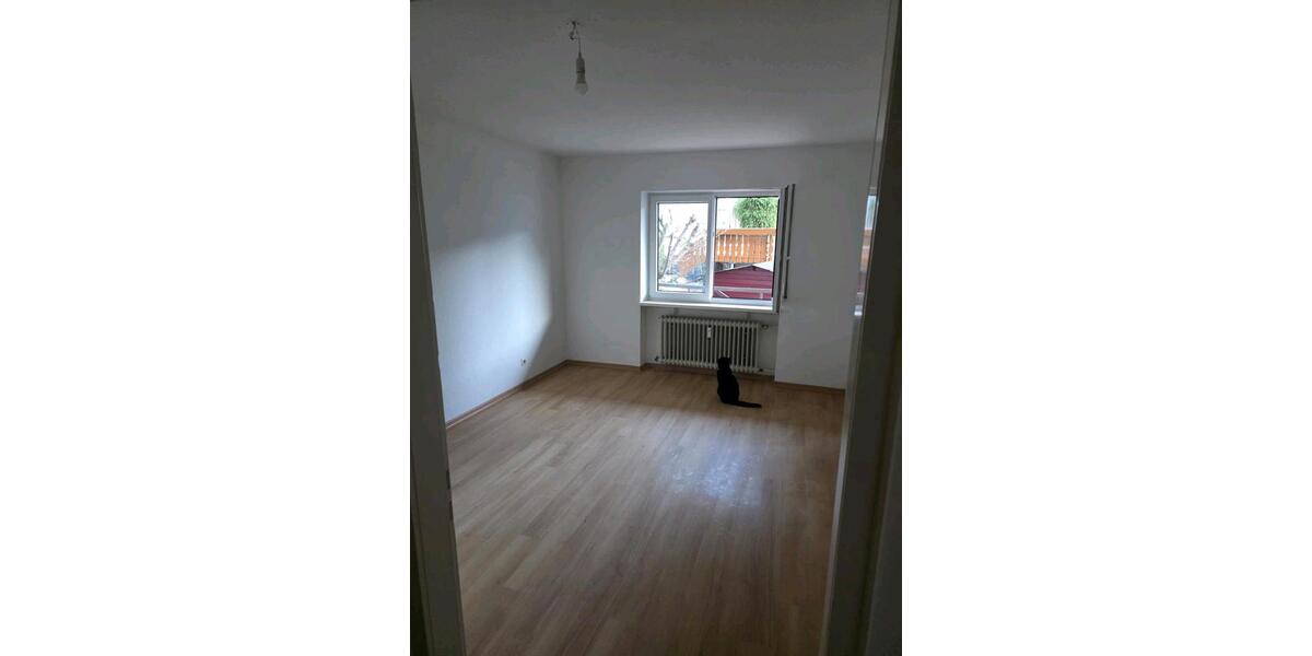 Etagenwohnung Offenburg - 4 Zimmer, 125 m&sup2;, 1.500&euro; | Angebot:24309396