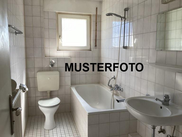 Etagenwohnung Lahr (Schwarzwald) - 2 Zimmer, 49 m&sup2;, 543&euro; | Angebot:26290800