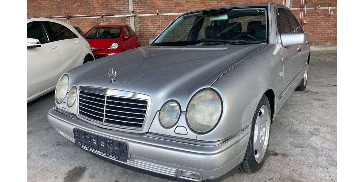 Mercedes-Benz E 290 199.540 km 5.999 &euro; Herbolzheim 79336