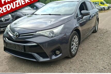 Toyota Avensis 200.000 km 6.385 &euro; Achern 77855