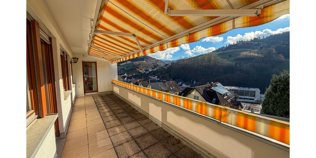 Große Wohnung mit kleiner Einliegerwohnung - Etagenwohnung Bad Peterstal-Griesbach / Bad Peterstal Bad Peterstal | Angebot:26697750
