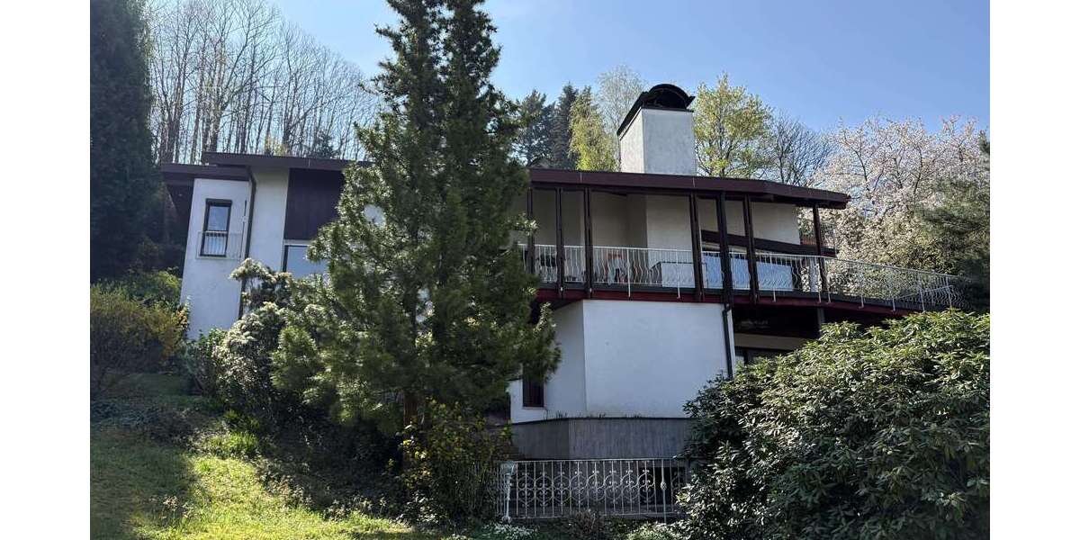 Einfamilienhaus Bühl - 8 Zimmer, 350 m&sup2;, 940.000&euro; | Angebot:21314560