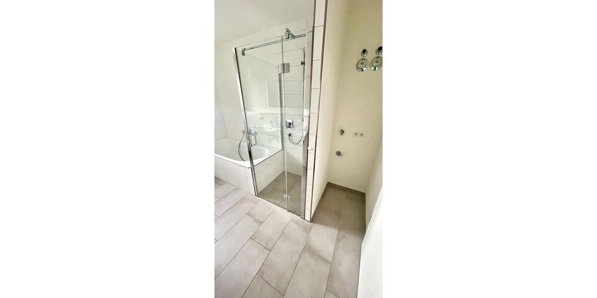 Etagenwohnung Lahr (Schwarzwald) - 3 Zimmer, 95 m&sup2;, 1.090&euro; | Angebot:26013873