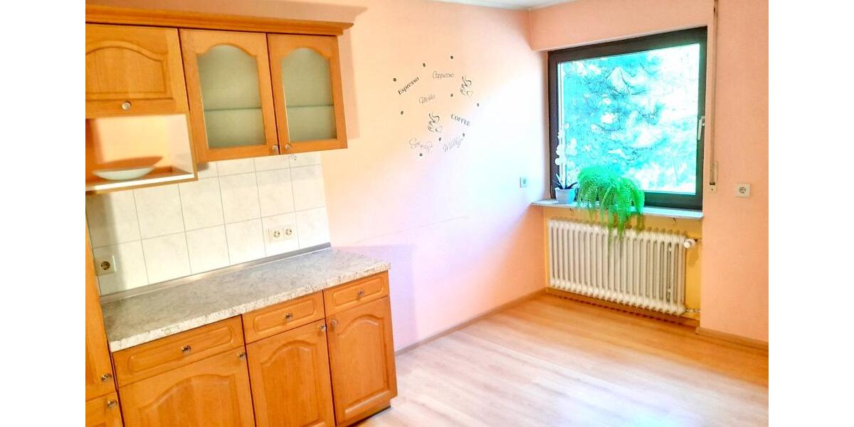 Dachgeschoßwohnung Oberkirch - 3 Zimmer, 91 m&sup2;, 683&euro; | Angebot:25930093