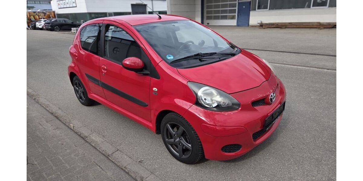 Toyota Aygo (X) 66.000 km 3.900 &euro; Kippenheim 77971