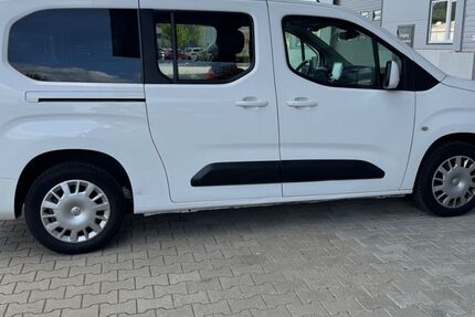 Opel Combo 194.300 km 9.800 &euro; Offenburg 77654