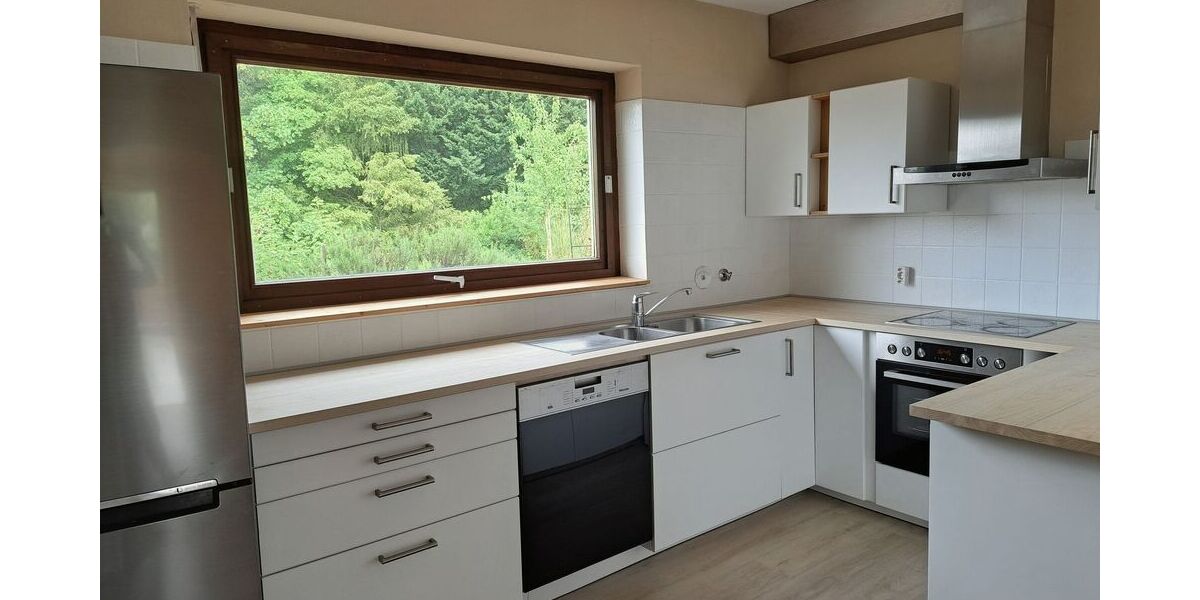 Toplage in Zell-Weierbach: Großzügiges, helles und ruhiges Haus umgeben von viel Grün - Einfamilienhaus Offenburg Rammersweier | Angebot:27018965