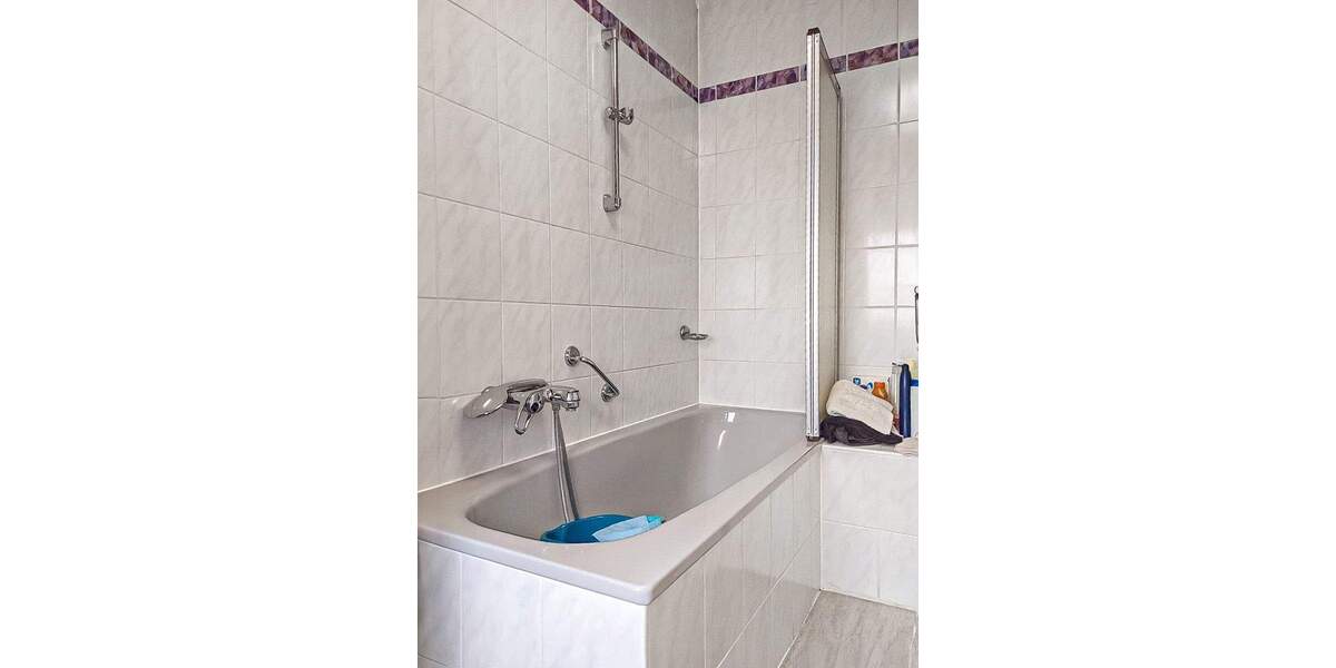 Einfamilienhaus Friesenheim - 6 Zimmer, 148 m&sup2;, 199.000&euro; | Angebot:25694421